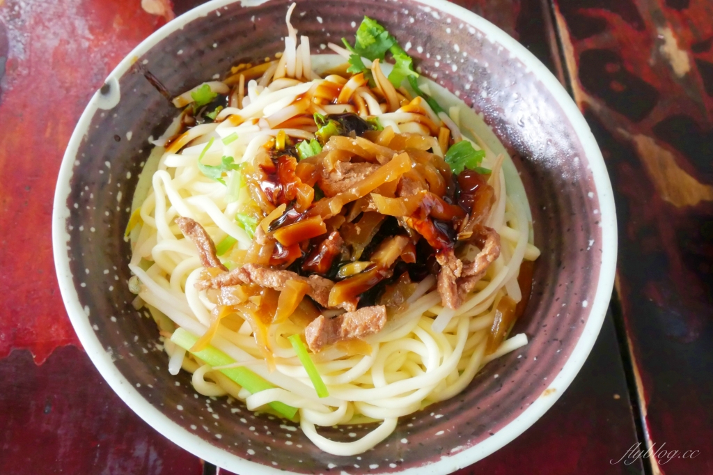 苗栗泰安清安豆腐老街｜復古懷舊的石板道路，洗水坑豆腐街小吃美食 @飛天璇的口袋