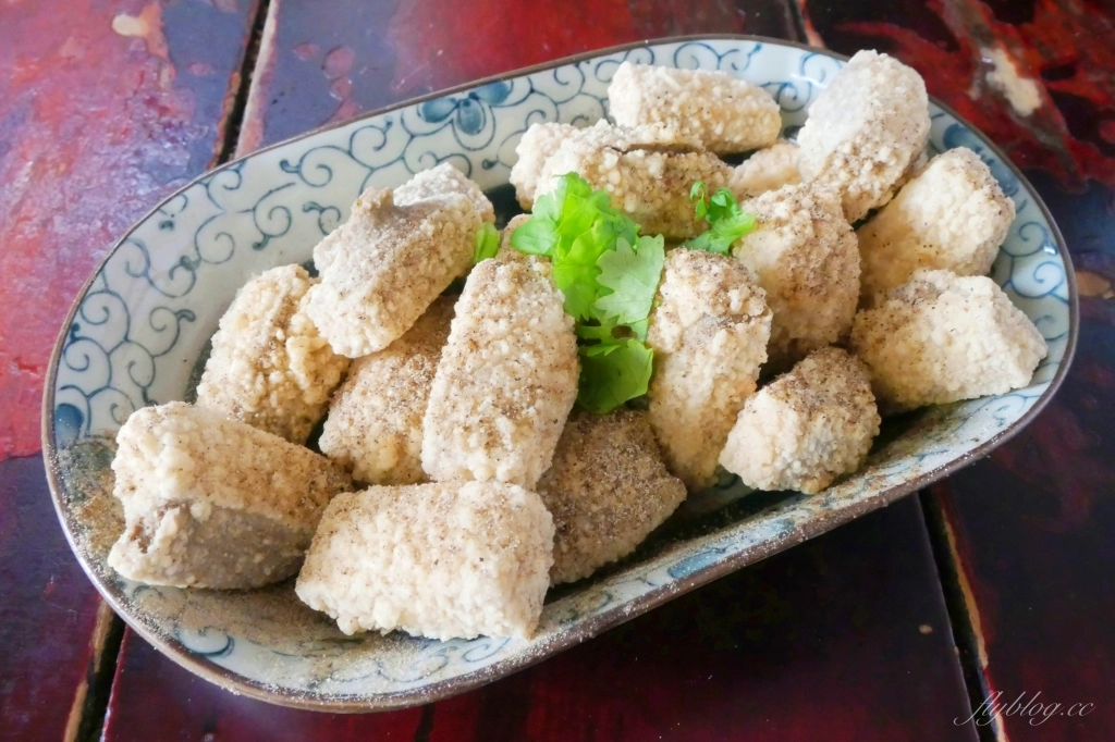 苗栗泰安清安豆腐老街｜復古懷舊的石板道路，洗水坑豆腐街小吃美食 @飛天璇的口袋