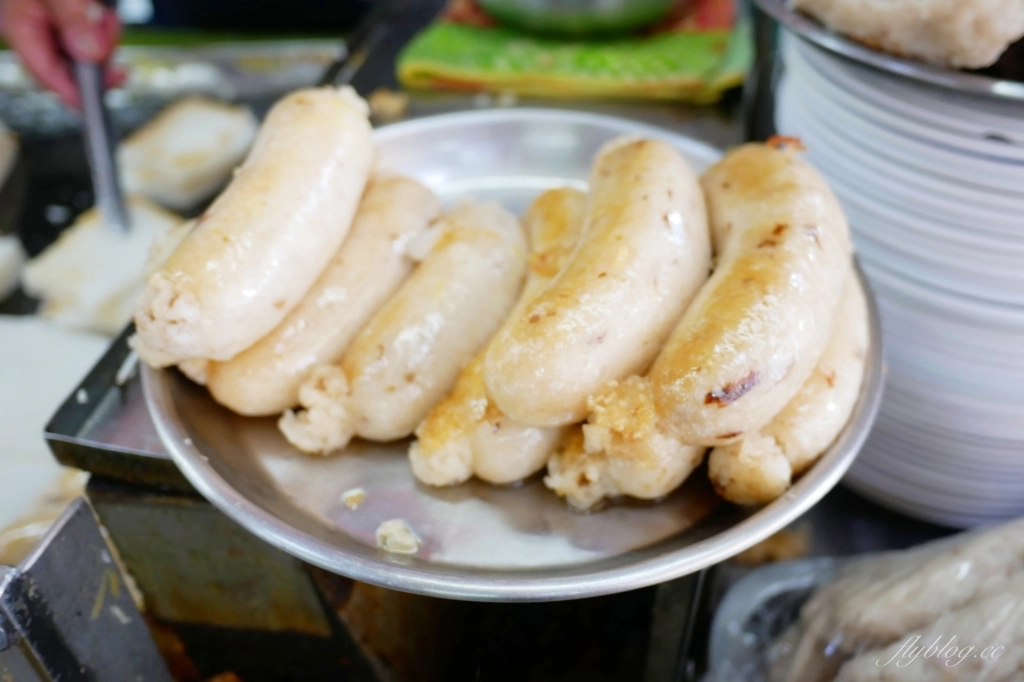 【台中中區】  王家菜頭粿糯米腸：第二市場最超人氣排隊美食，觀光客的最愛！ @飛天璇的口袋