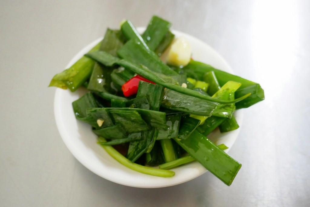 台中西區｜上海未名麵店．舊城區超過60年的老店，米其林必比登推薦 @飛天璇的口袋