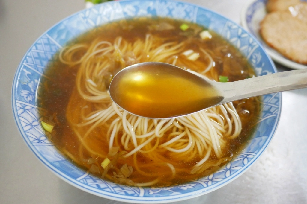台中西區｜上海未名麵店．舊城區超過60年的老店，米其林必比登推薦 @飛天璇的口袋