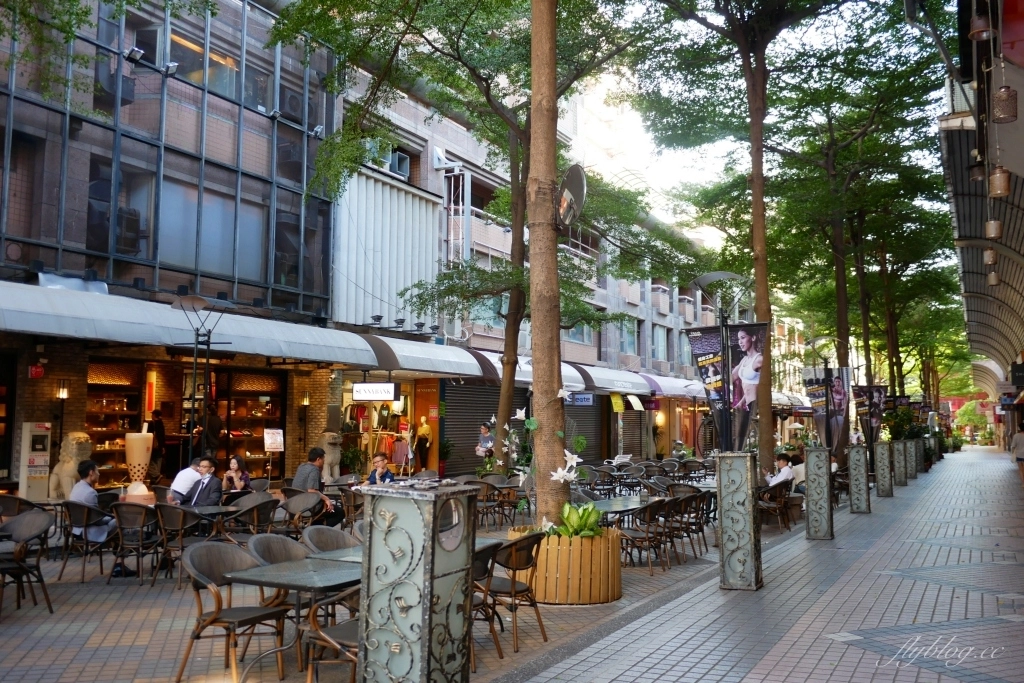 台中西屯｜精誠牛肉麵．精明商圈超霸氣牛肉麵，必點真材實料的美味三寶麵 @飛天璇的口袋