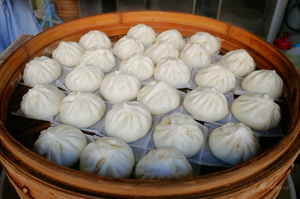 台中南屯|老堯師肉包.和鹿港老龍師師出同門,南屯黎明路美味的銅板小吃 @飛天璇的口袋 台中南屯|老堯師肉包.和鹿港老龍師師出同門,南屯黎明路美味的銅板小吃 @飛天璇的口袋