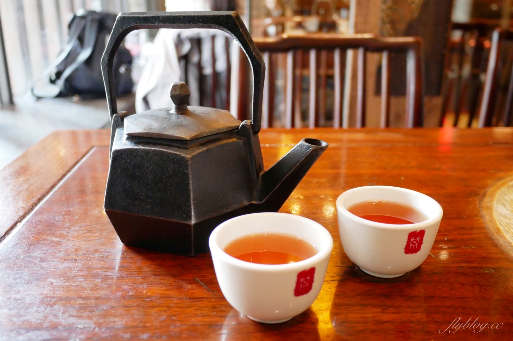 台中北區|鼎王麻辣火鍋 漢口店.經典的180度鞠躬,鴨血豆腐無限續加 @飛天璇的口袋 台中北區|鼎王麻辣火鍋 漢口店.經典的180度鞠躬,鴨血豆腐無限續加 @飛天璇的口袋