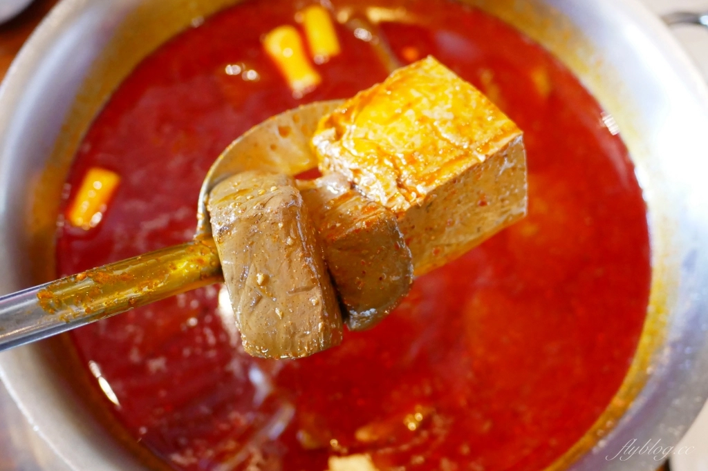 台中北區|鼎王麻辣火鍋 漢口店.經典的180度鞠躬,鴨血豆腐無限續加 @飛天璇的口袋 台中北區|鼎王麻辣火鍋 漢口店.經典的180度鞠躬,鴨血豆腐無限續加 @飛天璇的口袋