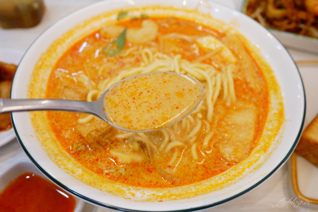 【台中北屯】鰤樂仨新加坡小吃：充滿文青氛圍的新加坡小吃店，北平路小吃美食推薦 @飛天璇的口袋