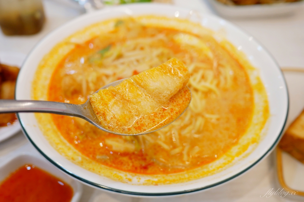 【台中北屯】鰤樂仨新加坡小吃：充滿文青氛圍的新加坡小吃店，北平路小吃美食推薦 @飛天璇的口袋