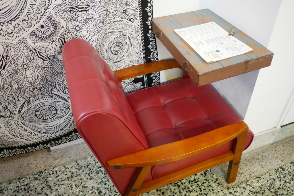 茶部Chai P&ugrave;｜台中超強肉桂捲專賣店，隱身美術館綠園道巷弄裡 @飛天璇的口袋