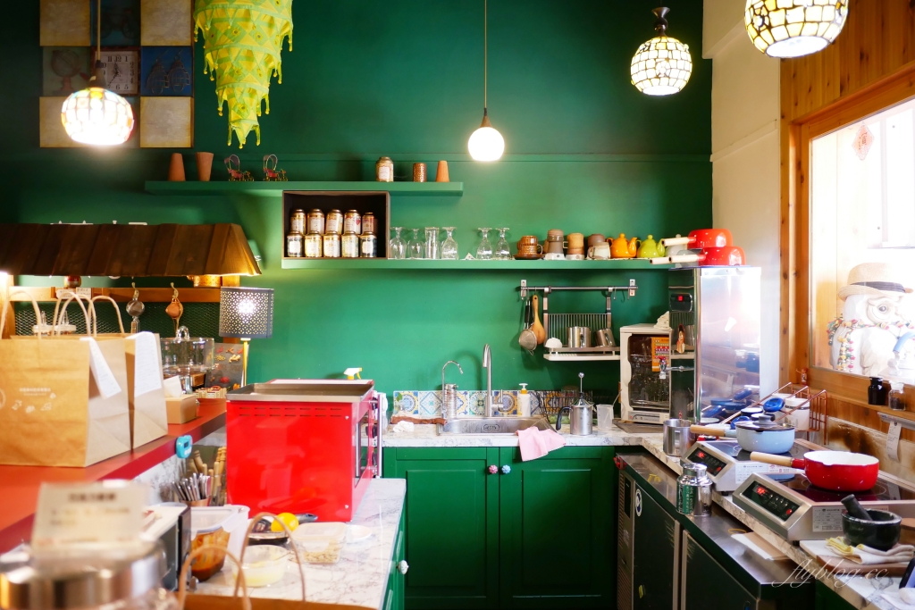 茶部Chai P&ugrave;｜台中超強肉桂捲專賣店，隱身美術館綠園道巷弄裡 @飛天璇的口袋