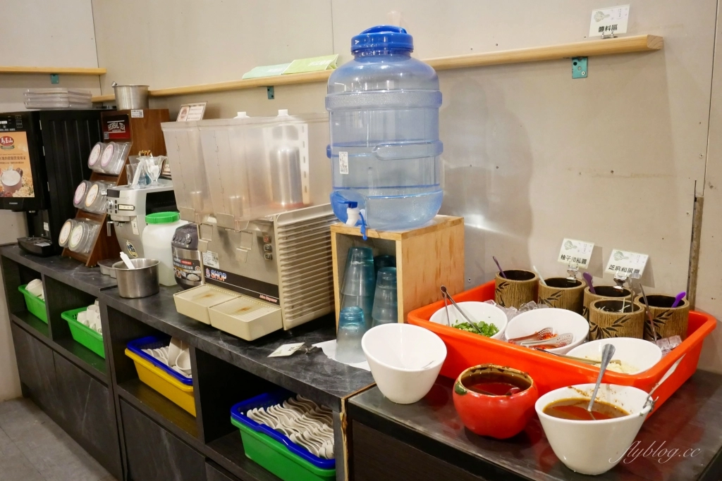 台中北屯｜極月鍋物．超過30種自家種的野菜吃到飽，還有季節水果和明治冰淇淋 @飛天璇的口袋