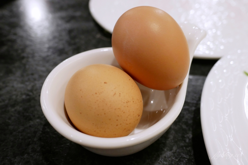 台中北屯｜極月鍋物．超過30種自家種的野菜吃到飽，還有季節水果和明治冰淇淋 @飛天璇的口袋