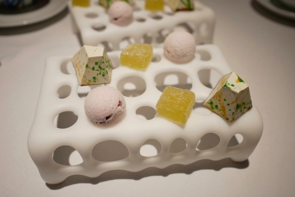 台中西屯｜鹽之華法式餐廳．連續多年米其林一星，不負眾望所歸的台中法式餐廳 @飛天璇的口袋