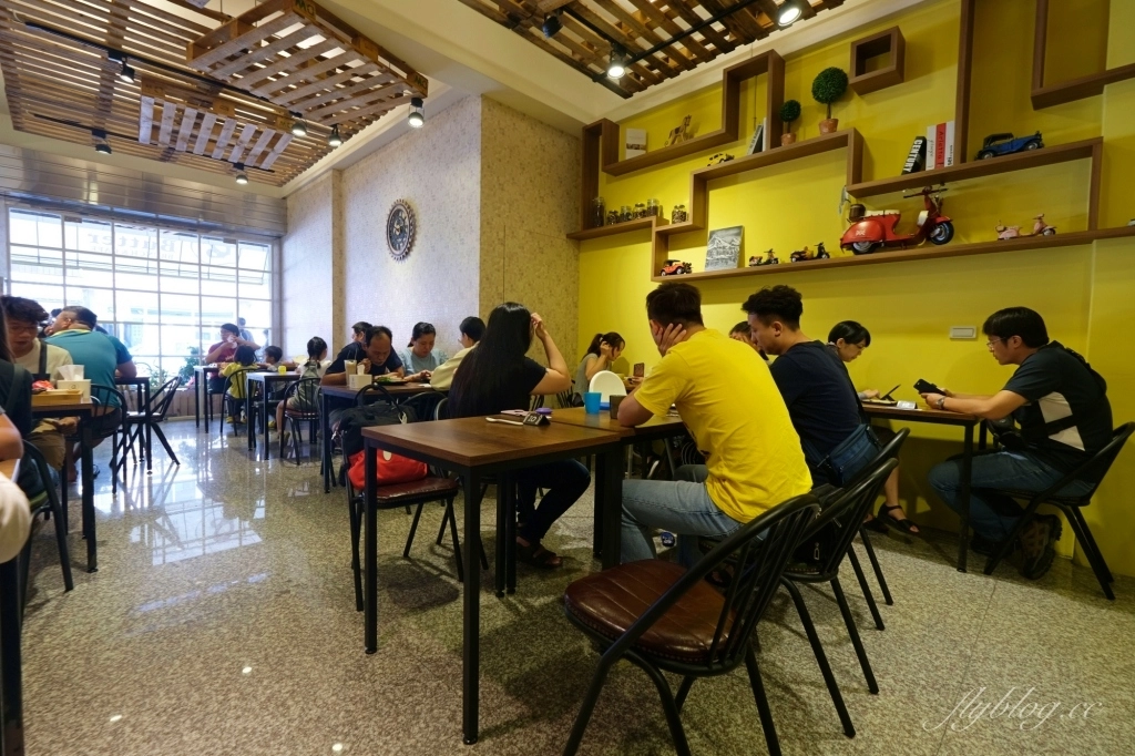 鹿港巴特早午餐｜鹿港超大份量的巴特早午餐，假日客人總是滿滿滿 @飛天璇的口袋