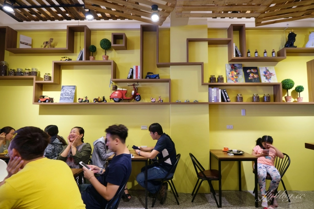 鹿港巴特早午餐｜鹿港超大份量的巴特早午餐，假日客人總是滿滿滿 @飛天璇的口袋