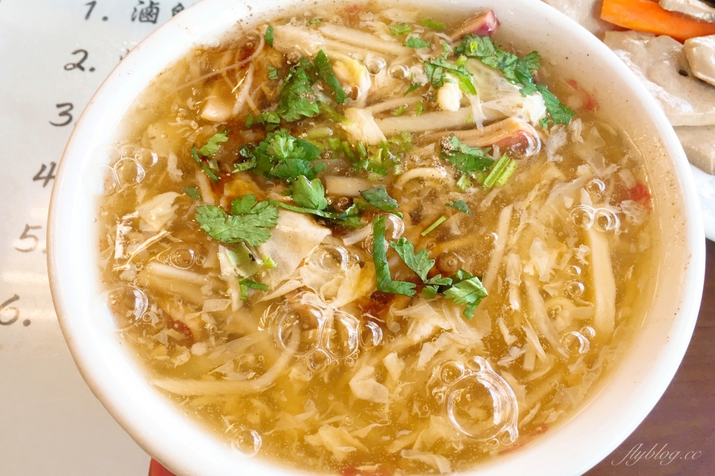 斗六阿國獅魷魚羹｜在地超過60年的老店，觀光客到斗六必吃美食 @飛天璇的口袋