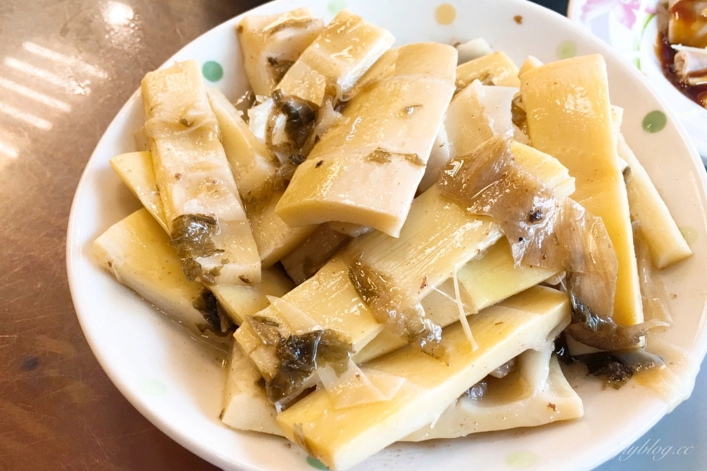 斗六阿國獅魷魚羹｜在地超過60年的老店，觀光客到斗六必吃美食 @飛天璇的口袋