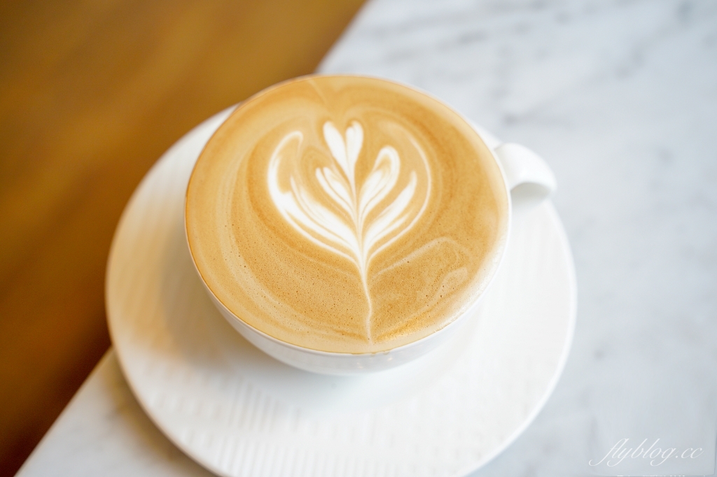 台中西區｜貝爵妮法式點心坊．精明商圈優質甜點店，舒芙蕾和厚鬆餅都好吃 @飛天璇的口袋