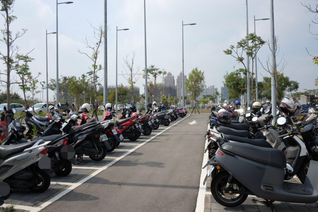 【台中旅遊】 台中捷運3/25復駛囉！等了11年終於啟動囉！試營運期間1個月免費搭乘 @飛天璇的口袋