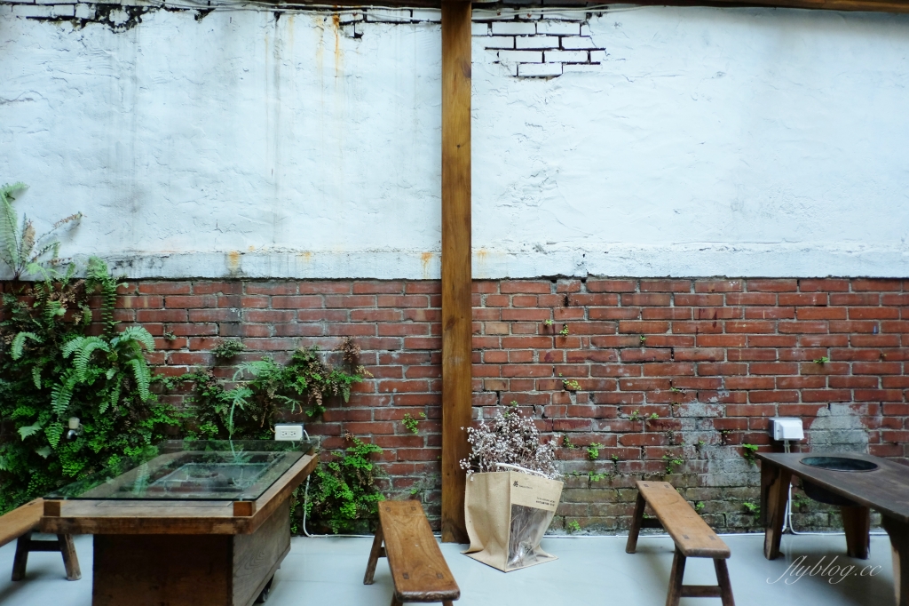 台中西區｜TOKU TOKU Matcha & Coffee．台灣女生和日本女生開宇治抹茶專賣店，勤美草悟道甜點 @飛天璇的口袋