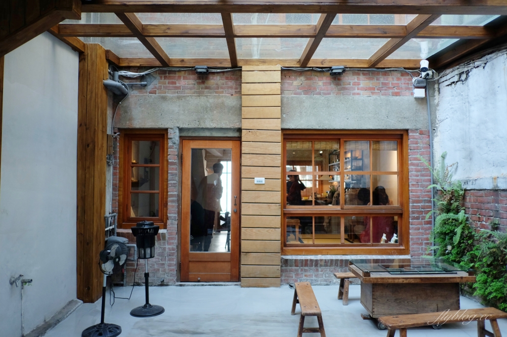 台中西區｜TOKU TOKU Matcha & Coffee．台灣女生和日本女生開宇治抹茶專賣店，勤美草悟道甜點 @飛天璇的口袋