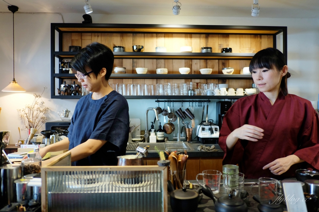 台中西區｜TOKU TOKU Matcha & Coffee．台灣女生和日本女生開宇治抹茶專賣店，勤美草悟道甜點 @飛天璇的口袋