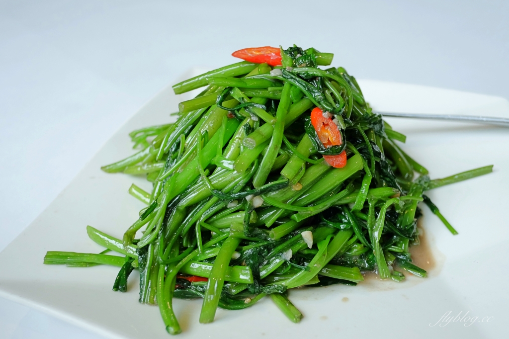 台中西屯｜蘭那泰式餐廳．獨棟泰式蘭納建築，臨近台中朝馬車站 @飛天璇的口袋