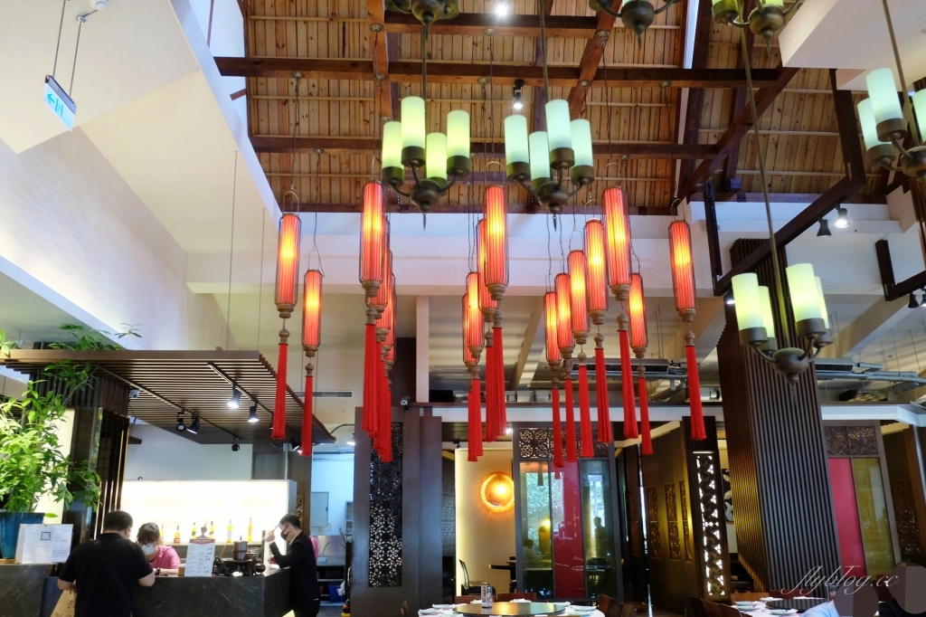 台中西屯｜蘭那泰式餐廳．獨棟泰式蘭納建築，臨近台中朝馬車站 @飛天璇的口袋