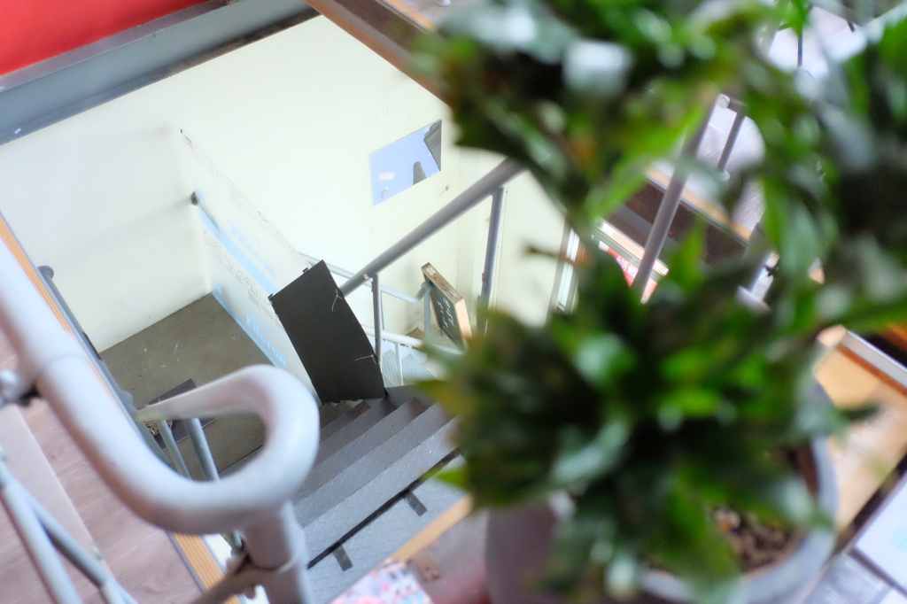 嘉義西區｜國王蝴蝶秘密基地 roicafe：位於嘉義文創園區裡的特色咖啡館，我想到愛麗絲夢遊仙鏡的紅皇后 @飛天璇的口袋