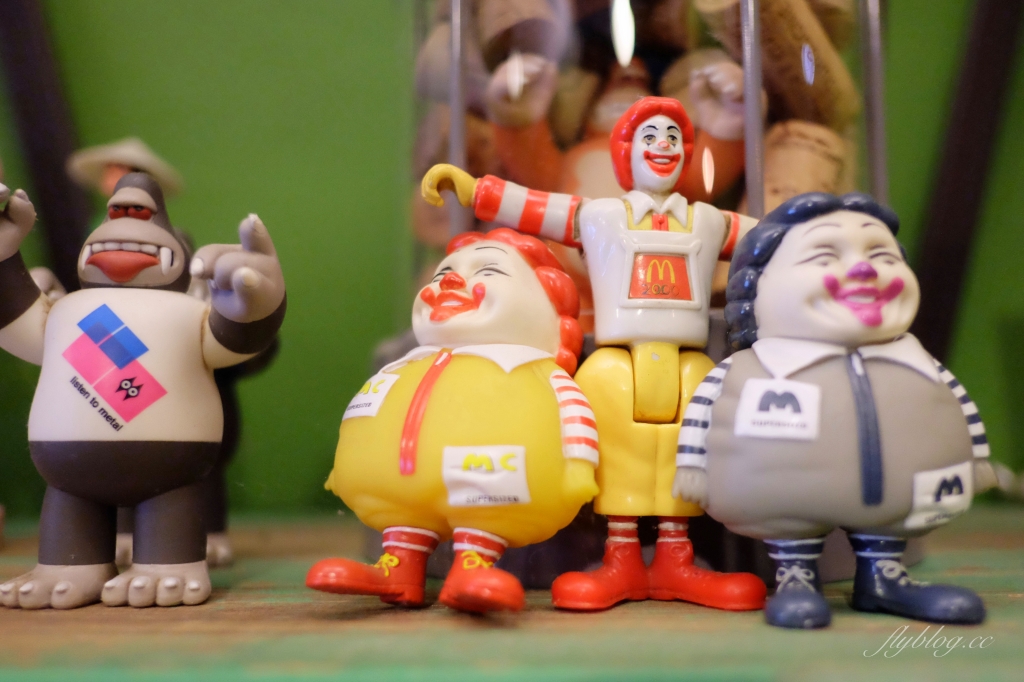 台中北區｜癮生活咖啡館．自家烘焙咖啡豆，下午3點開始營業，位於台中科博館附近 @飛天璇的口袋