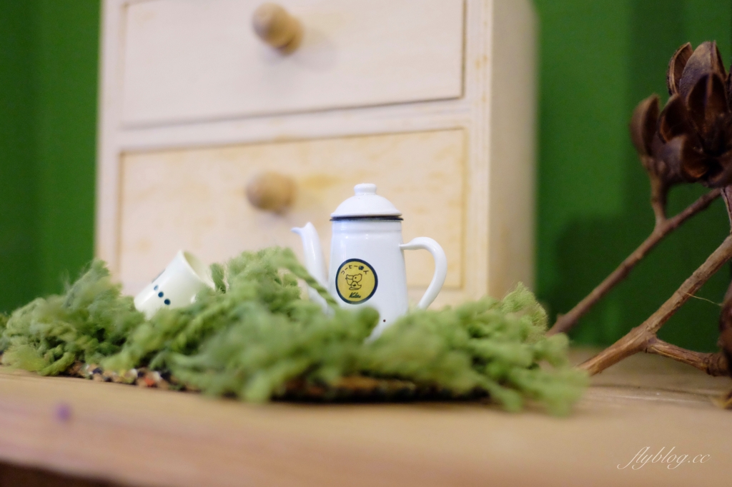 台中北區｜癮生活咖啡館．自家烘焙咖啡豆，下午3點開始營業，位於台中科博館附近 @飛天璇的口袋