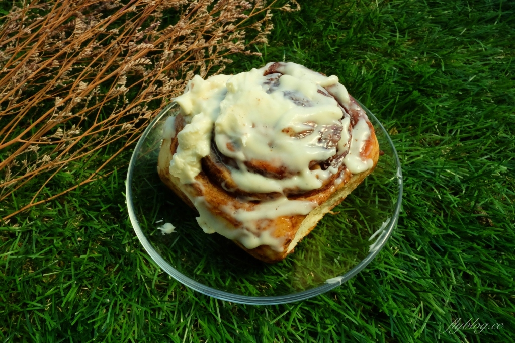 桂鬆鬆肉桂捲｜濃郁軟Q的肉桂捲，一次品嚐兩種美味 @飛天璇的口袋