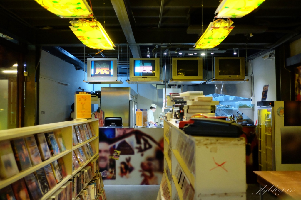 【台中西區】浪漫屋詹記:台北超人氣麻辣火鍋詹記快閃台中,在錄影帶出租店吃麻辣火鍋 @飛天璇的口袋 【台中西區】浪漫屋詹記:台北超人氣麻辣火鍋詹記快閃台中,在錄影帶出租店吃麻辣火鍋 @飛天璇的口袋