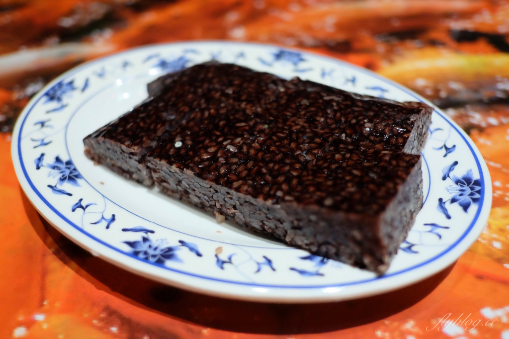 【台中西區】浪漫屋詹記：台北超人氣麻辣火鍋詹記快閃台中，在錄影帶出租店吃麻辣火鍋 @飛天璇的口袋