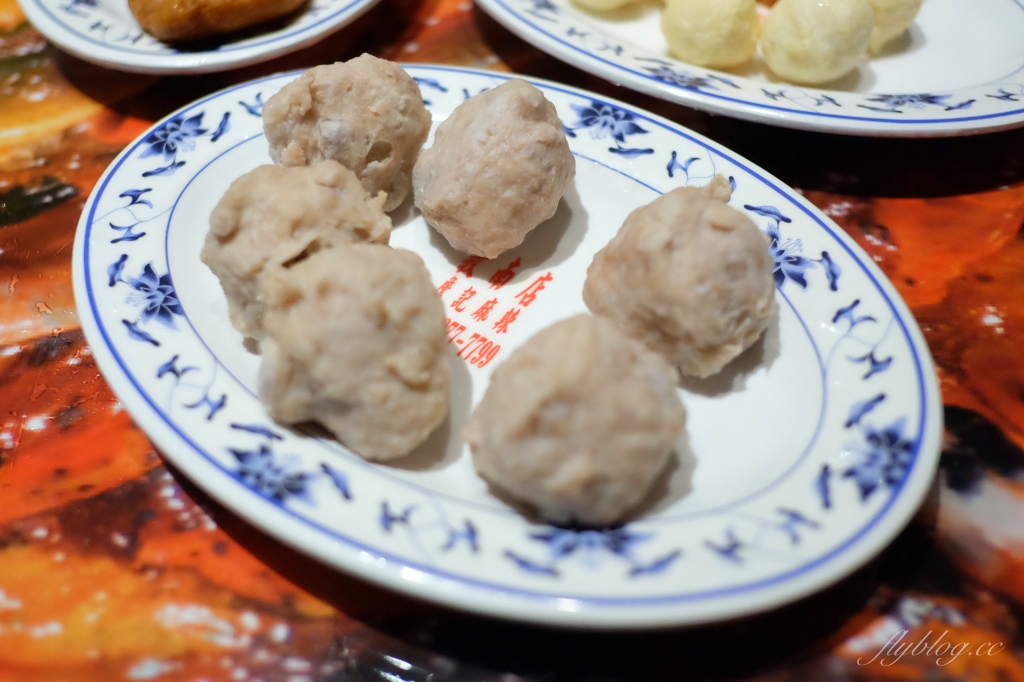 【台中西區】浪漫屋詹記：台北超人氣麻辣火鍋詹記快閃台中，在錄影帶出租店吃麻辣火鍋 @飛天璇的口袋