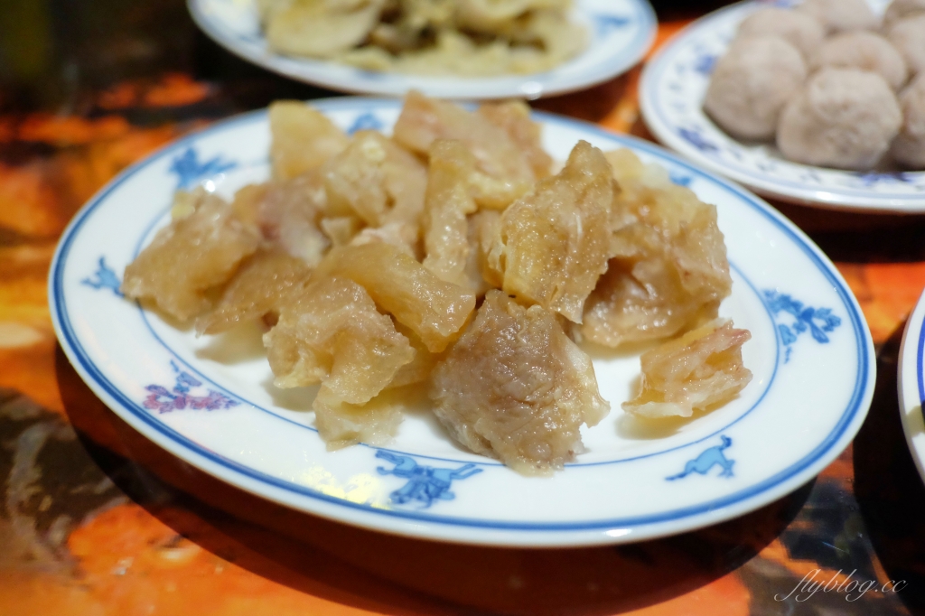 【台中西區】浪漫屋詹記：台北超人氣麻辣火鍋詹記快閃台中，在錄影帶出租店吃麻辣火鍋 @飛天璇的口袋