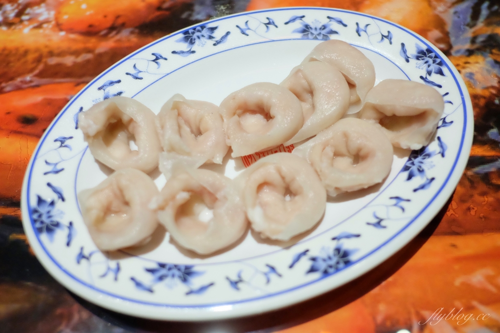 【台中西區】浪漫屋詹記：台北超人氣麻辣火鍋詹記快閃台中，在錄影帶出租店吃麻辣火鍋 @飛天璇的口袋