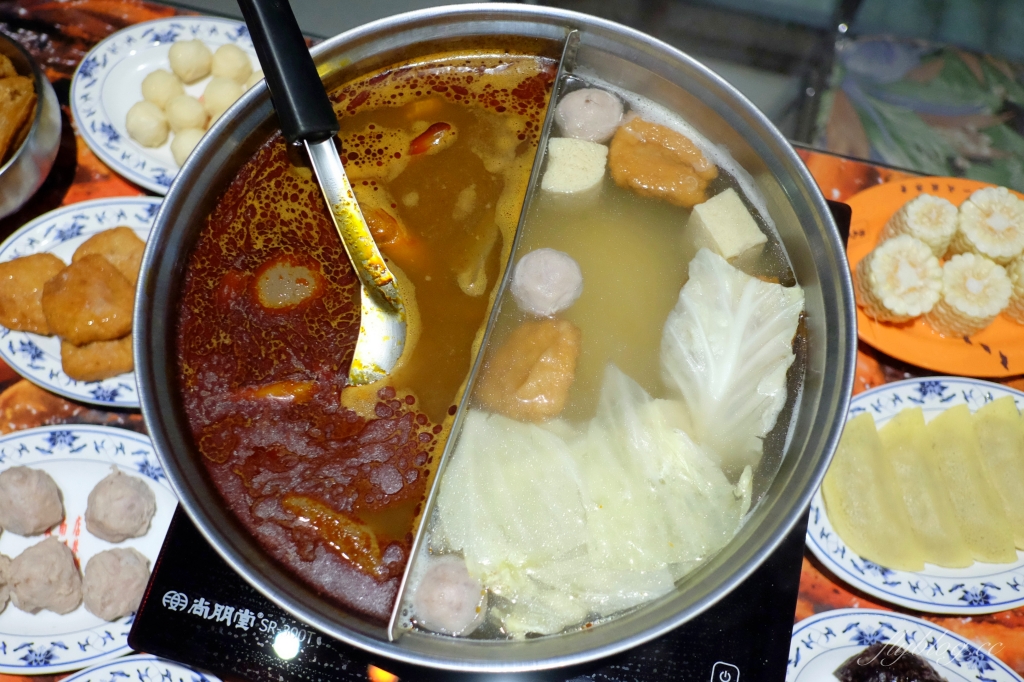 【台中西區】浪漫屋詹記:台北超人氣麻辣火鍋詹記快閃台中,在錄影帶出租店吃麻辣火鍋 @飛天璇的口袋 【台中西區】浪漫屋詹記:台北超人氣麻辣火鍋詹記快閃台中,在錄影帶出租店吃麻辣火鍋 @飛天璇的口袋