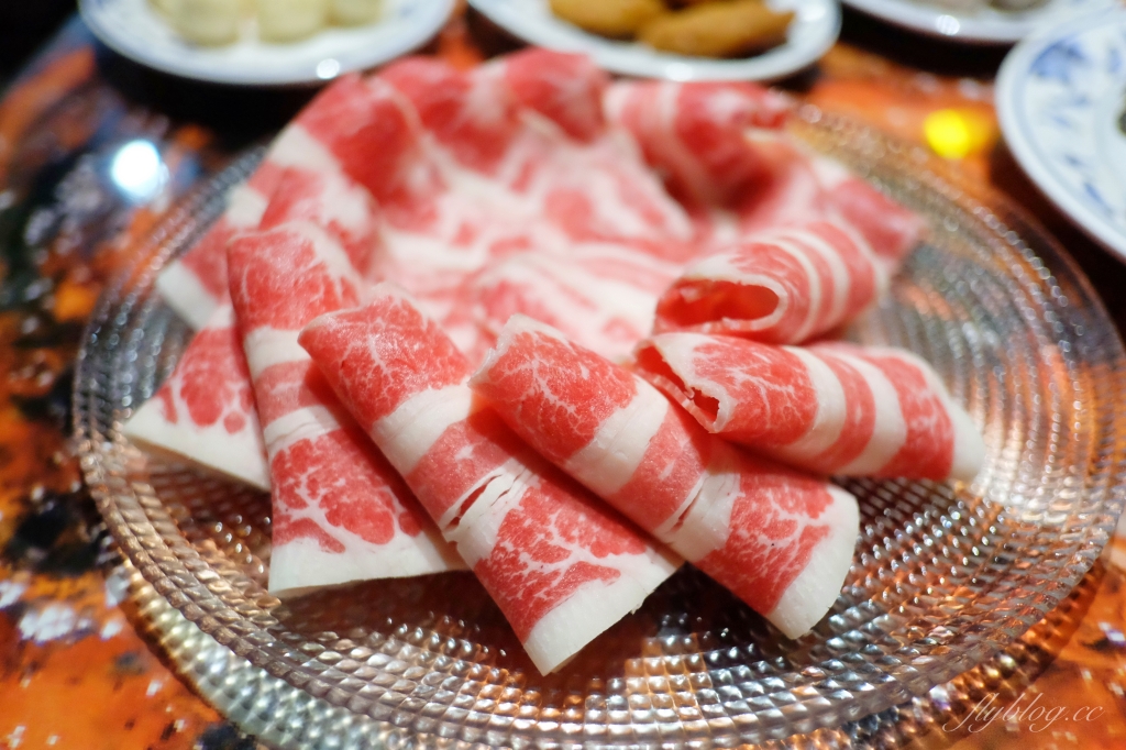 【台中西區】浪漫屋詹記:台北超人氣麻辣火鍋詹記快閃台中,在錄影帶出租店吃麻辣火鍋 @飛天璇的口袋 【台中西區】浪漫屋詹記:台北超人氣麻辣火鍋詹記快閃台中,在錄影帶出租店吃麻辣火鍋 @飛天璇的口袋