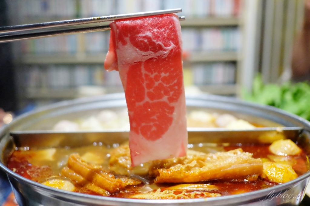 【台中西區】浪漫屋詹記：台北超人氣麻辣火鍋詹記快閃台中，在錄影帶出租店吃麻辣火鍋 @飛天璇的口袋