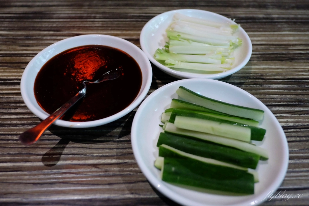 台中南屯｜鴨片館．台中超人氣烤鴨專賣店，捷運豐樂公園站步行2分鐘 @飛天璇的口袋