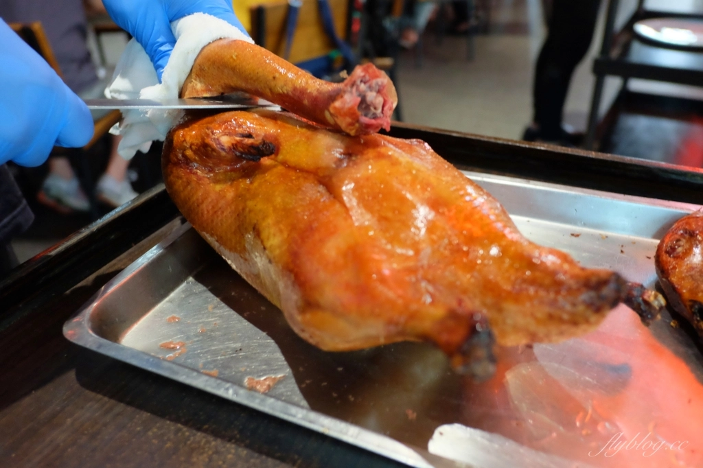 台中南屯｜鴨片館．台中超人氣烤鴨專賣店，捷運豐樂公園站步行2分鐘 @飛天璇的口袋