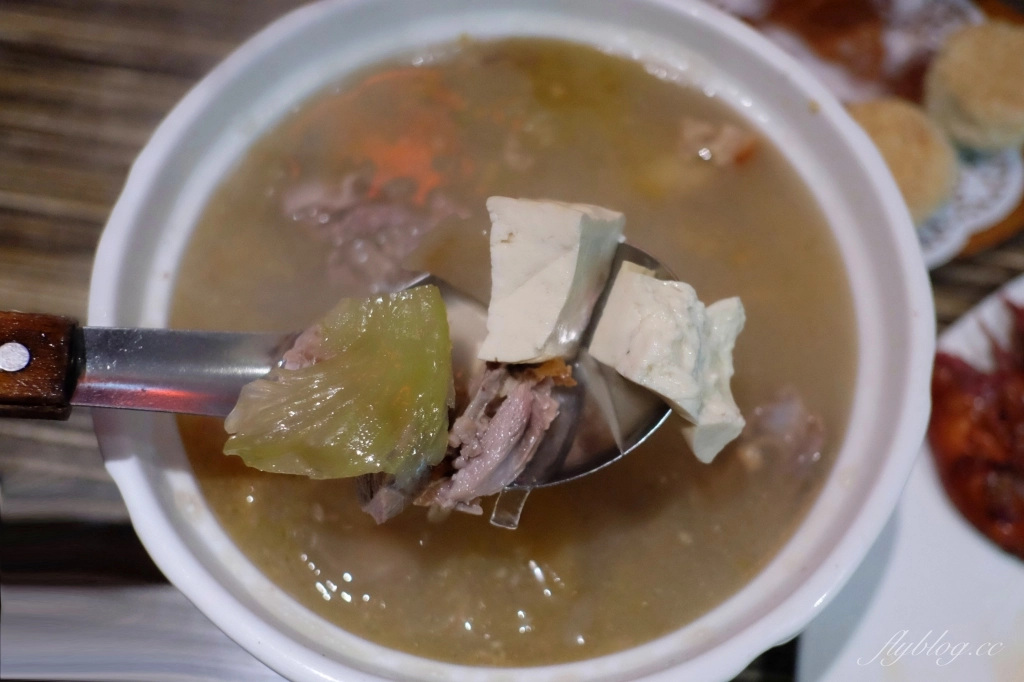 台中南屯｜鴨片館．台中超人氣烤鴨專賣店，捷運豐樂公園站步行2分鐘 @飛天璇的口袋