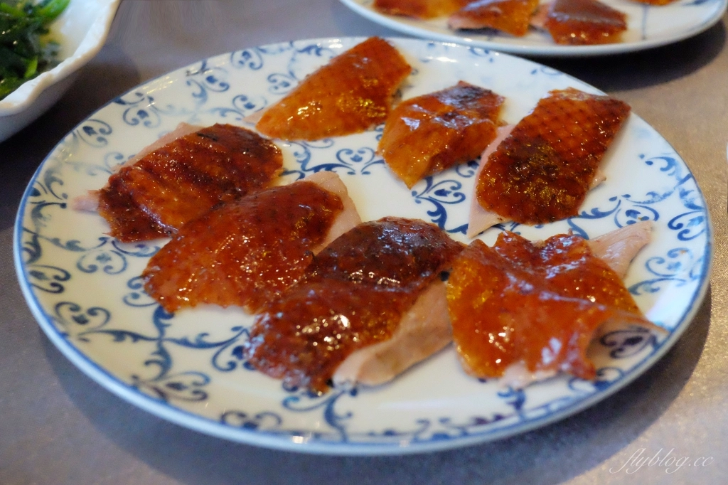 烤鴨控請收藏！精選10家「2025台中烤鴨餐廳」，一鴨3吃多變合菜料理 @飛天璇的口袋