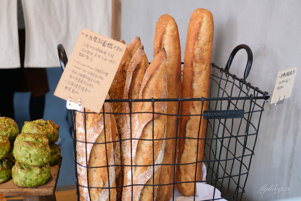 台中南屯｜麵包林里．一個禮拜只賣四天，IG超人氣麵包店 @飛天璇的口袋