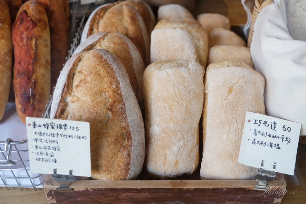 台中南屯｜麵包林里．一個禮拜只賣四天，IG超人氣麵包店 @飛天璇的口袋