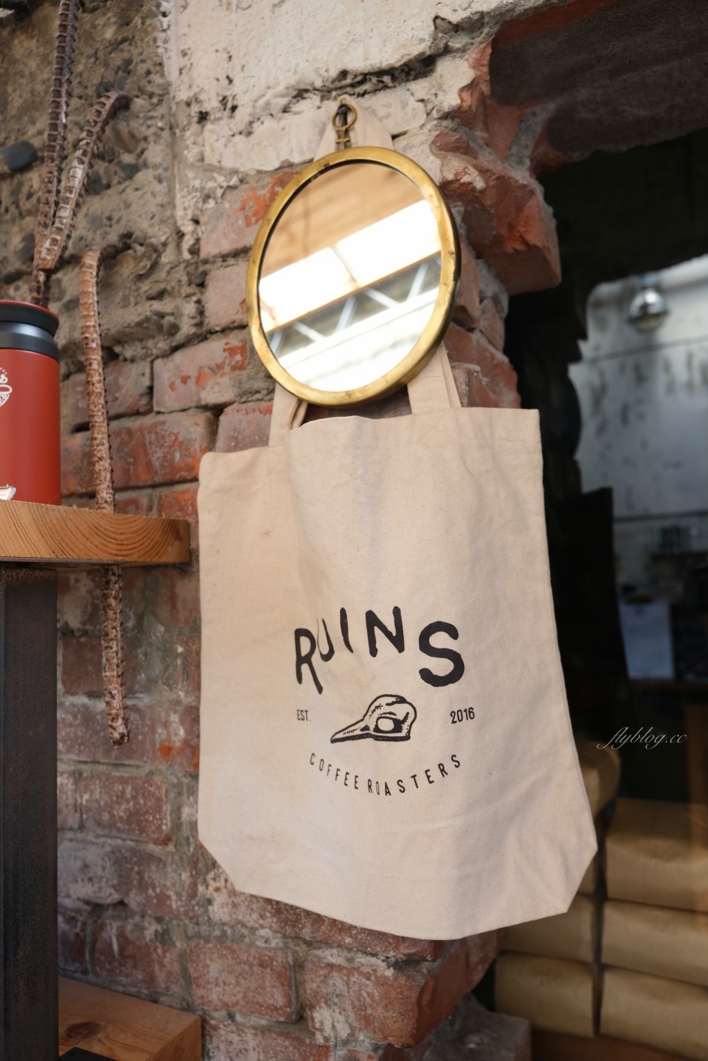 台北文山｜Ruins Coffee Roasters小廢墟咖啡．木柵IG超人氣咖啡館，老宅改建的閣樓喝咖啡 @飛天璇的口袋