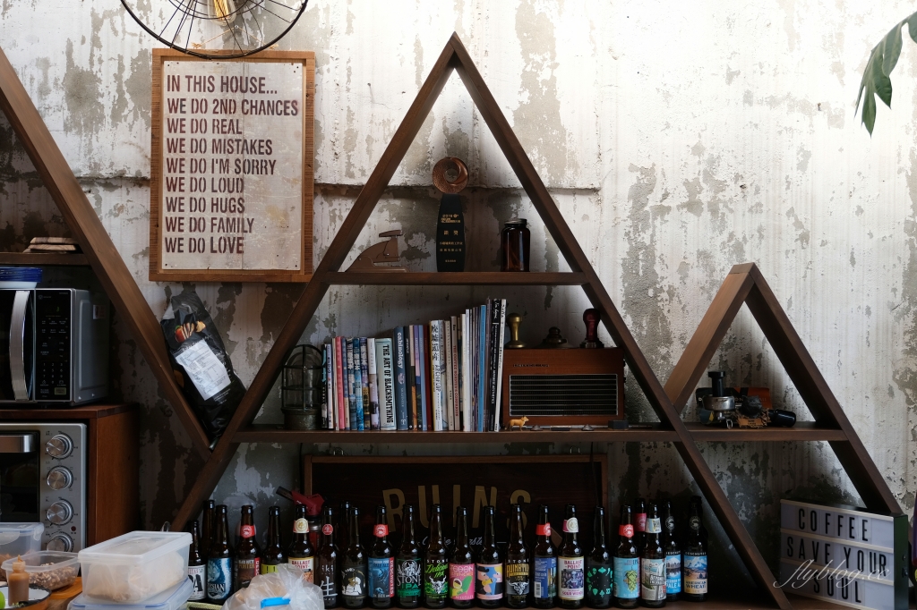 台北文山｜Ruins Coffee Roasters小廢墟咖啡．木柵IG超人氣咖啡館，老宅改建的閣樓喝咖啡 @飛天璇的口袋