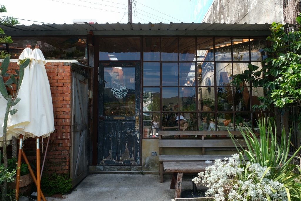 台北文山｜Ruins Coffee Roasters小廢墟咖啡．木柵IG超人氣咖啡館，老宅改建的閣樓喝咖啡 @飛天璇的口袋