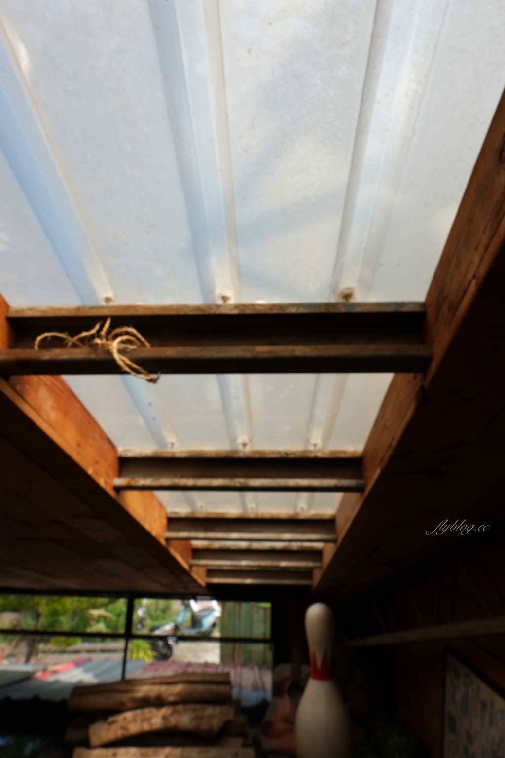 台北文山｜Ruins Coffee Roasters小廢墟咖啡．木柵IG超人氣咖啡館，老宅改建的閣樓喝咖啡 @飛天璇的口袋