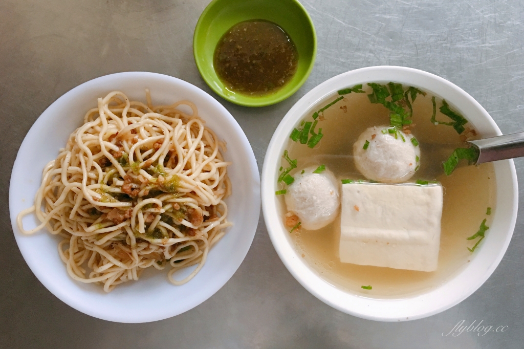 彰化田中｜天橋下 炒麵、米糕、肉粽．田中人的傳統早餐，超人氣銅板美食 @飛天璇的口袋